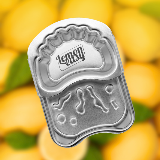 Lemoneasy Zitronenschieber / Zitronenpresse aus hochwertigem Edelstahl, entwickelt und produziert in Baden-Württemberg. Für maximale Saftausbeute bei Zitronen, Limetten und kleinen Orangen.